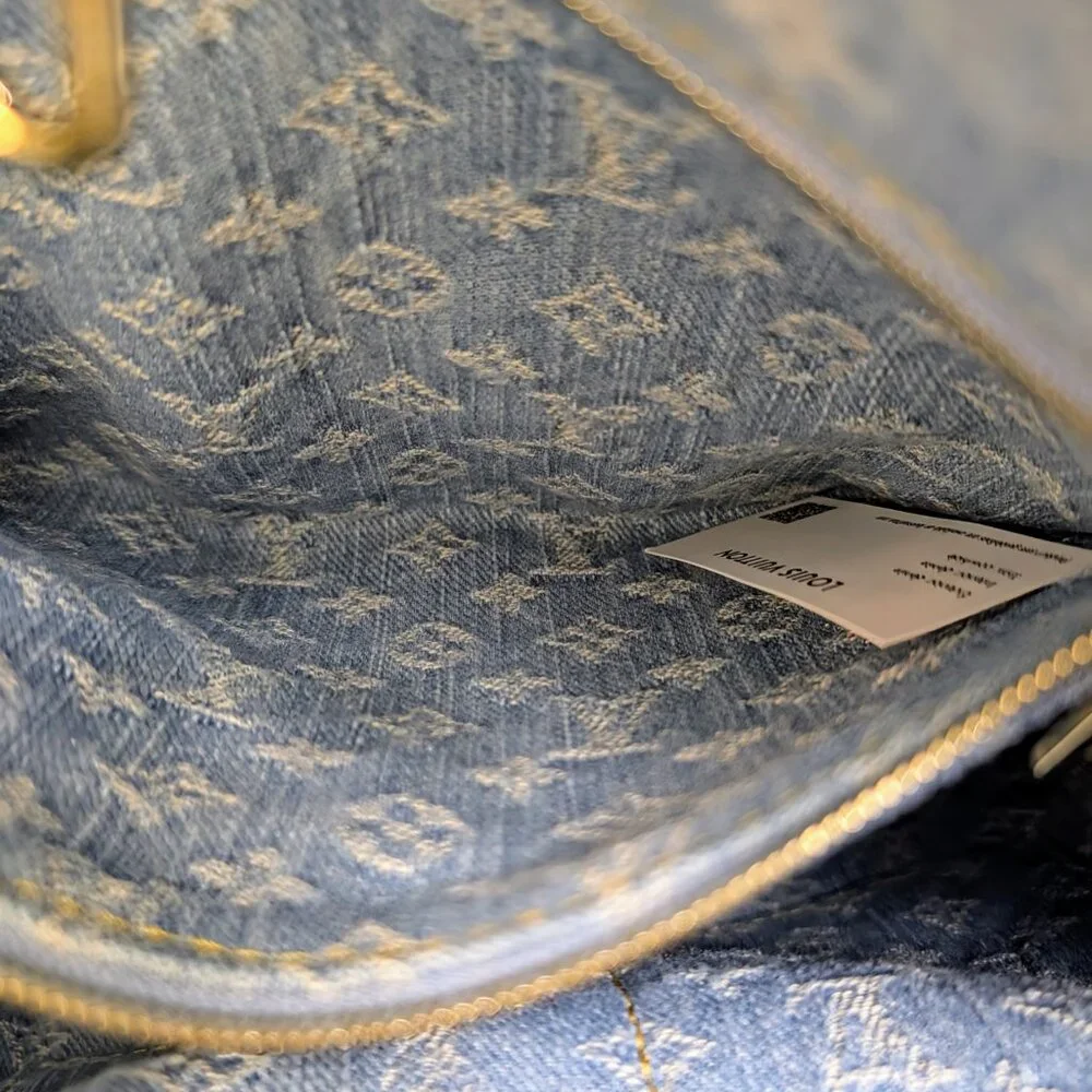 Louis Vuitton "Sky Denim" Jacquard Denim OnTheGo PM Tote Bag - Picture 13 of 15
